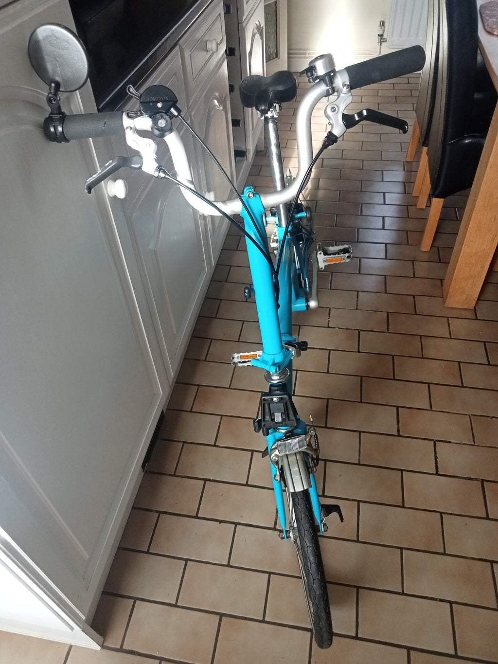 BROMPTON M3L  3 SPEED FOLDING CYCLE HARDLY USED LAGOON BLUE. NEAR MINT CONDITION