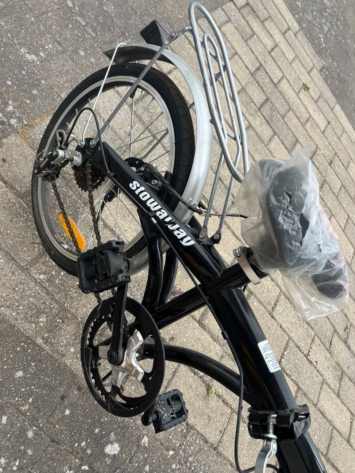 Ventura Stowaway Folding bike New Still Wrapped Slight Mark See Pics