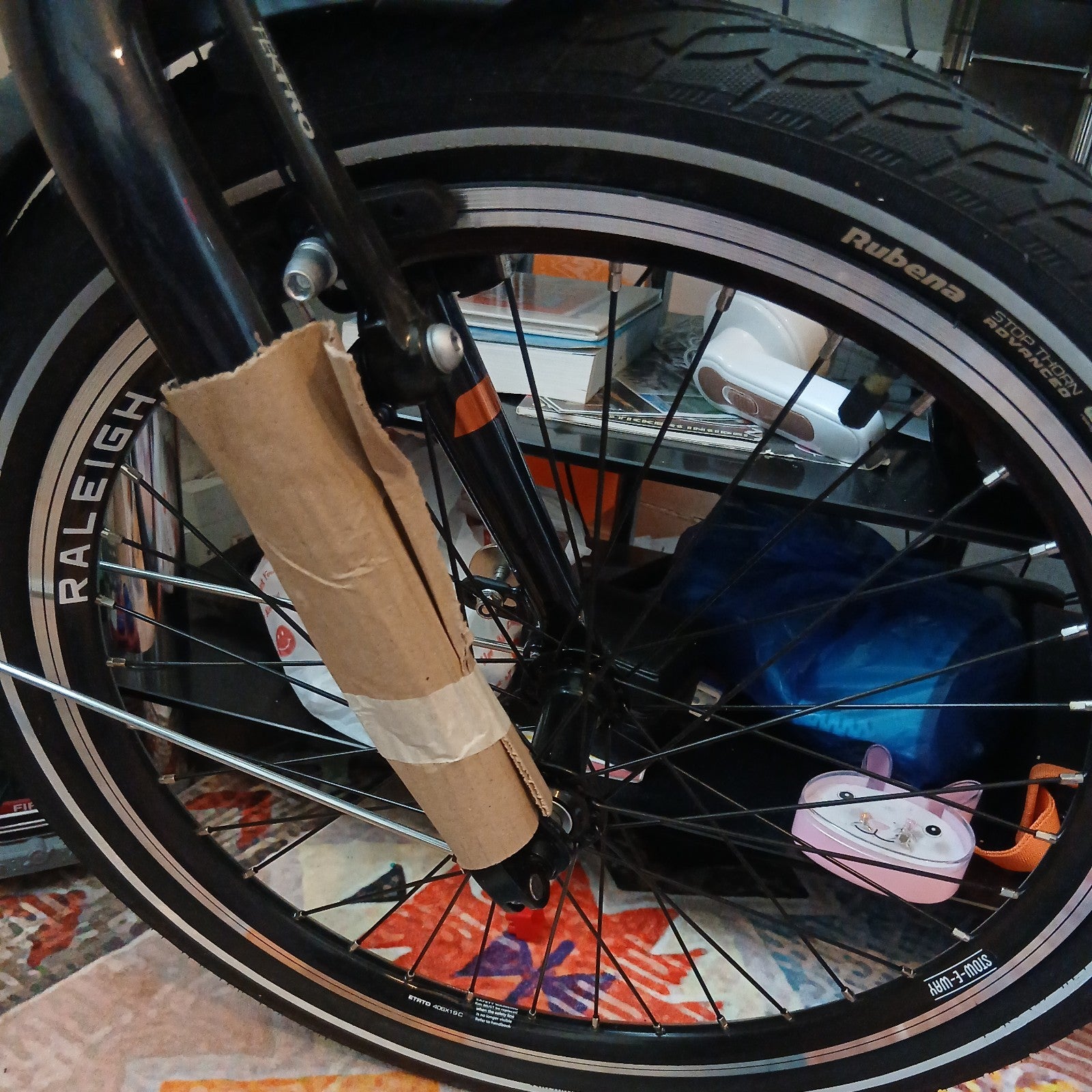 Raleigh Stow -E-Way Folding  7-Speed 20 Wheel