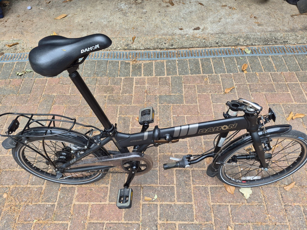 dahon vitesse folding bike