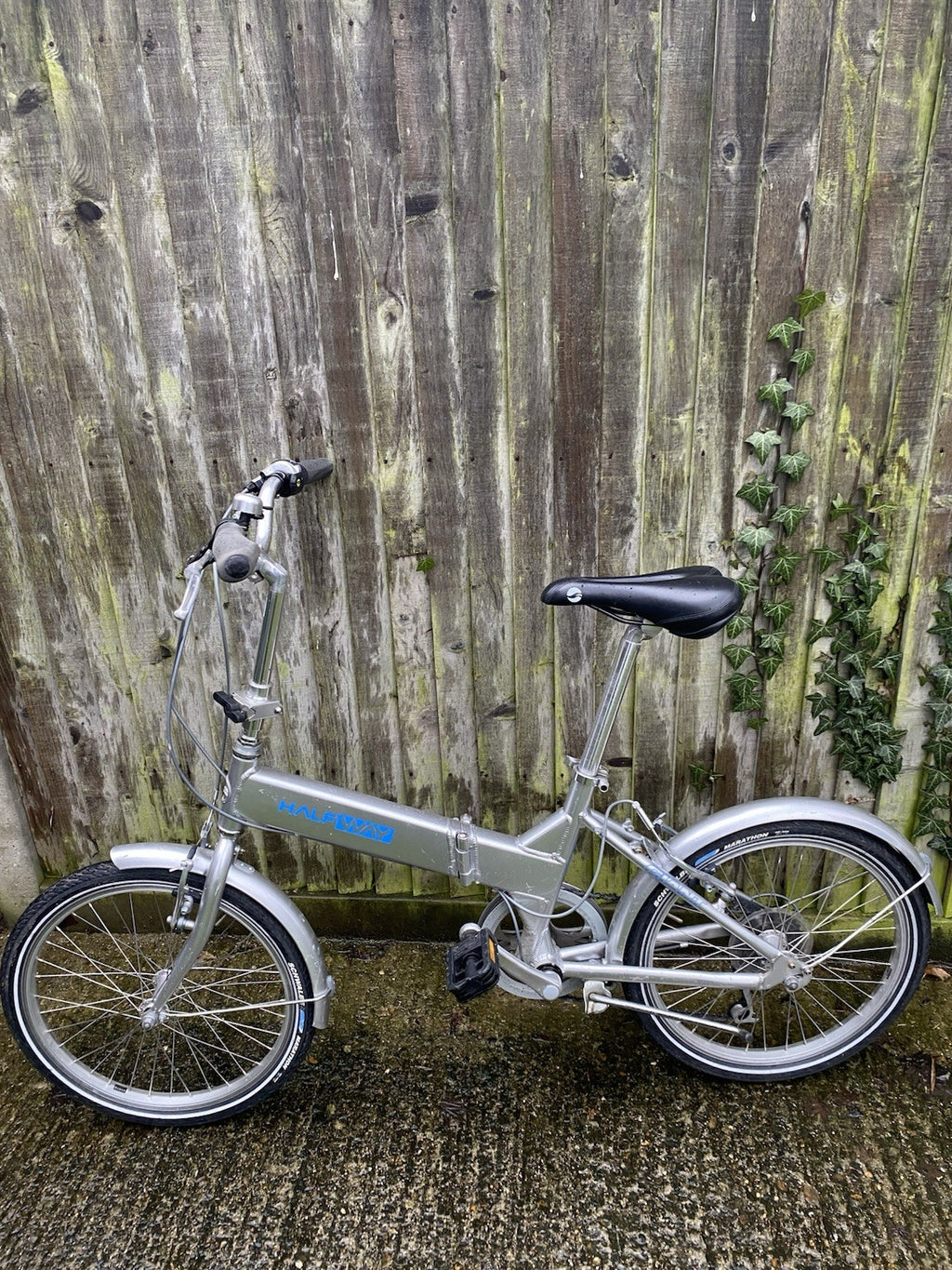 Giant Halfway Folding Bicycle Bike 20” Wheels
