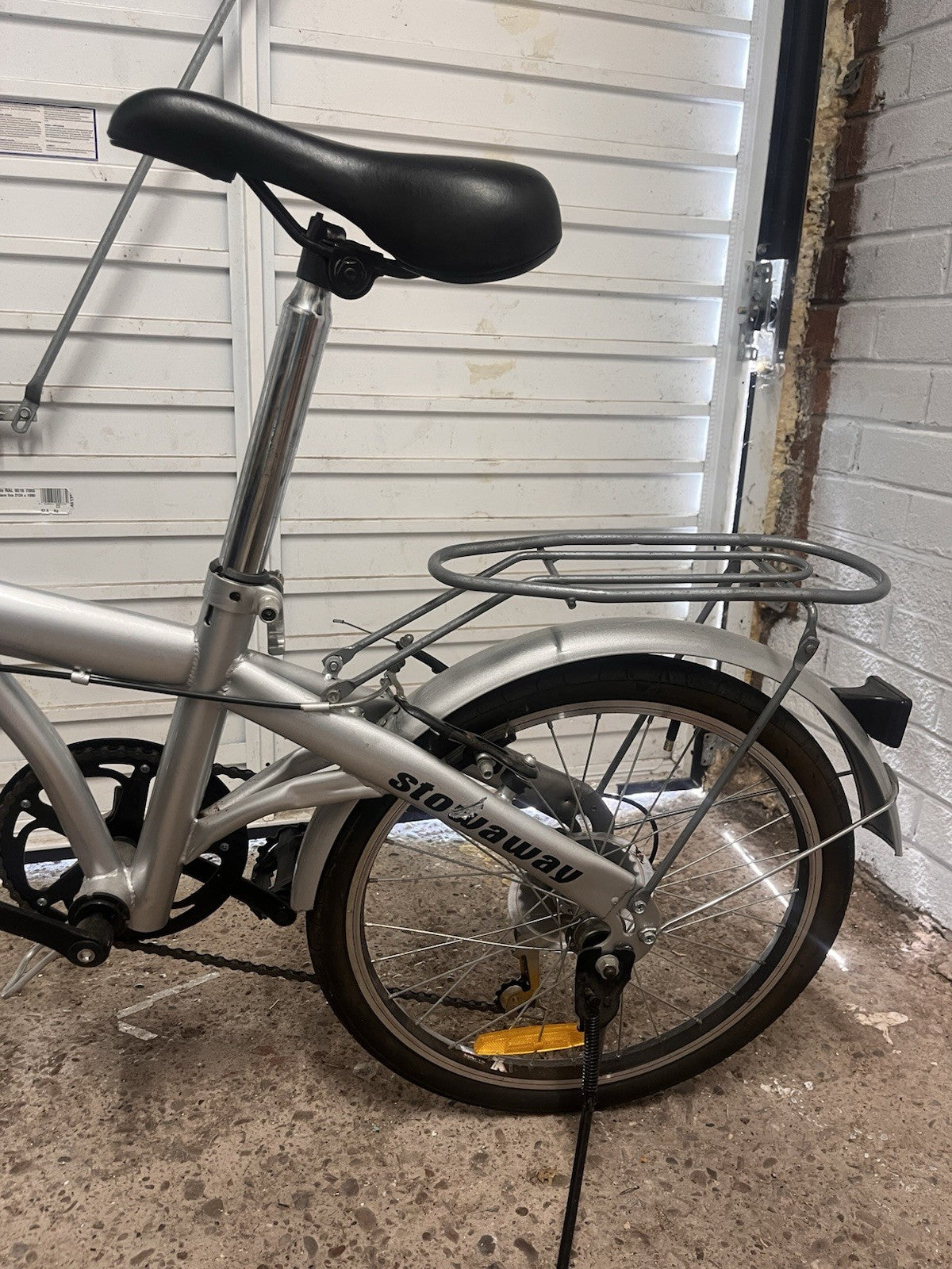Stowaway Folding Bike 20in Silver with Rear Rack Mudguards Kickstand