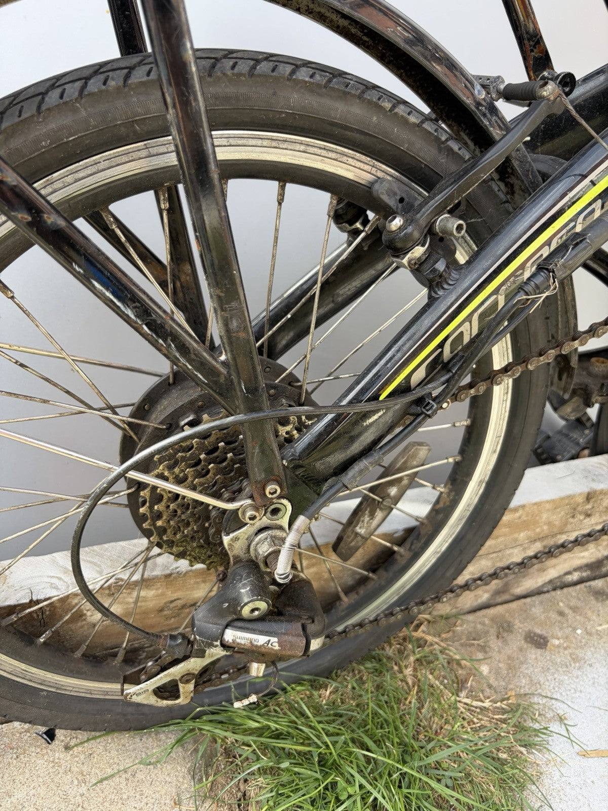 Carrera Cross City Folding Bike