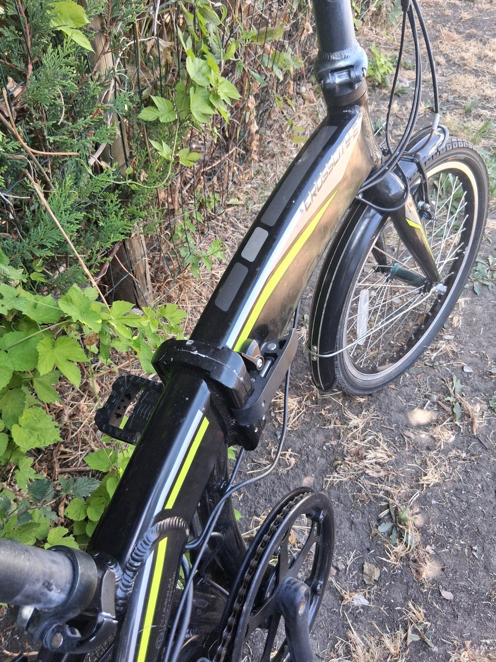 Carrera Crosscity E Folding Bike
