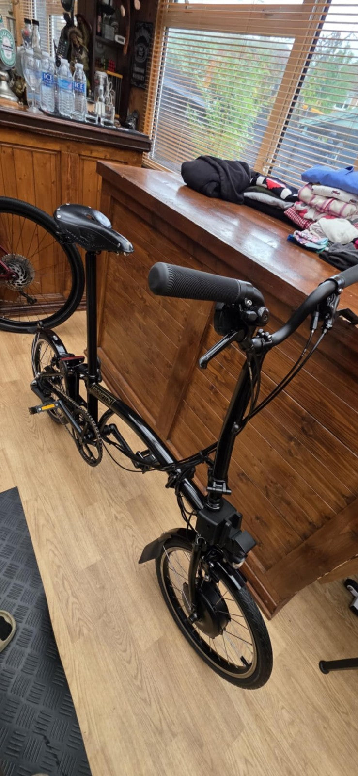 Brompton Electric C Line Explore Folding bicycle bike 2022 Excellent Condition