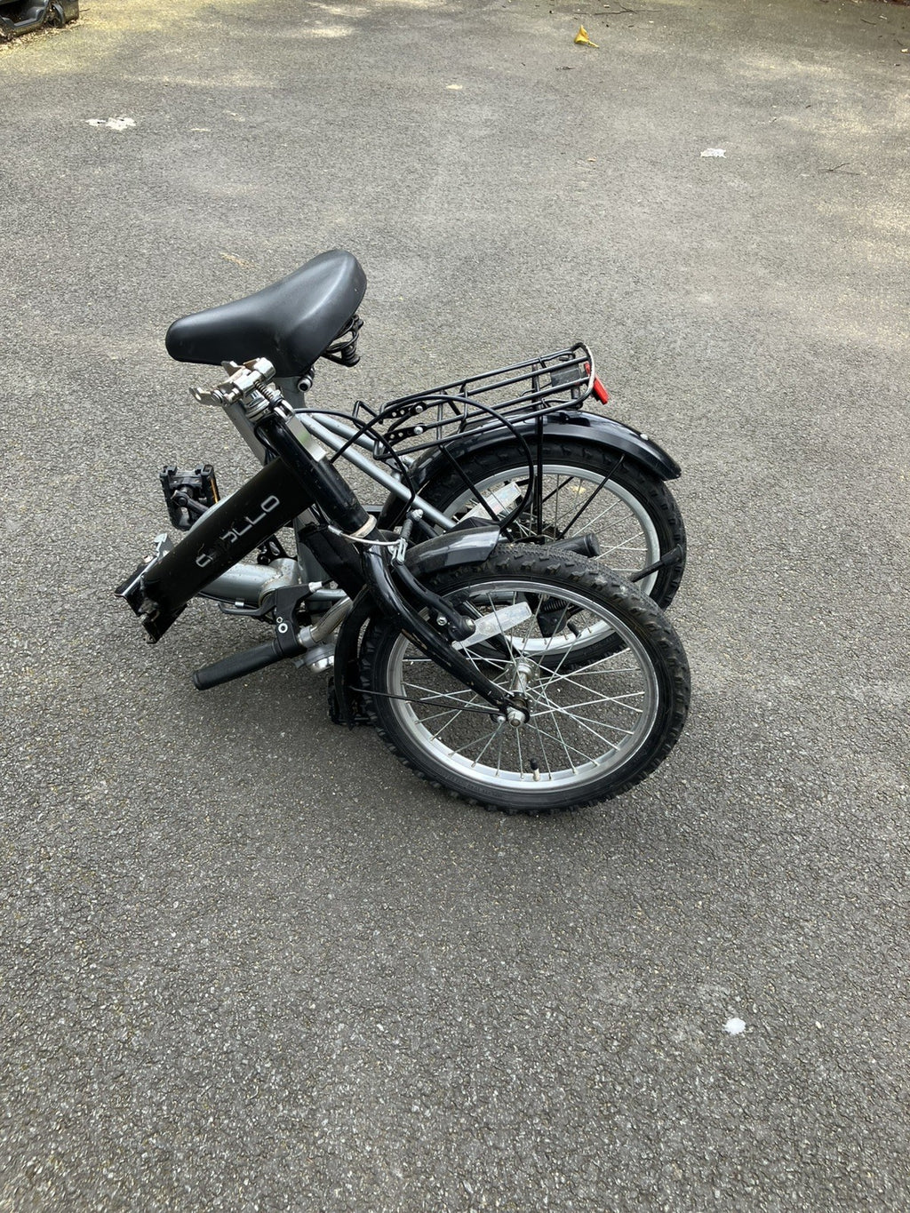 Apollo  Adult Folding Bike.  20" Wheels.
