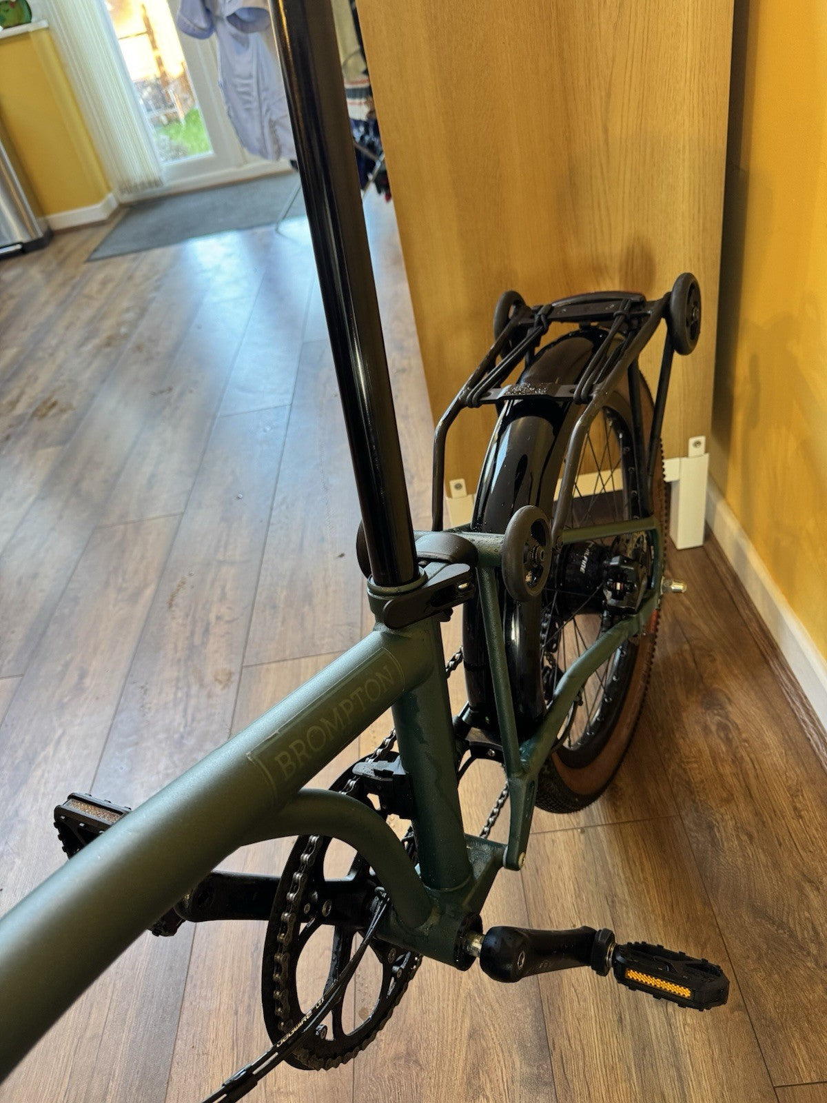 Brompton G Line 8-Speed Folding Bike Size Medium Forest Green