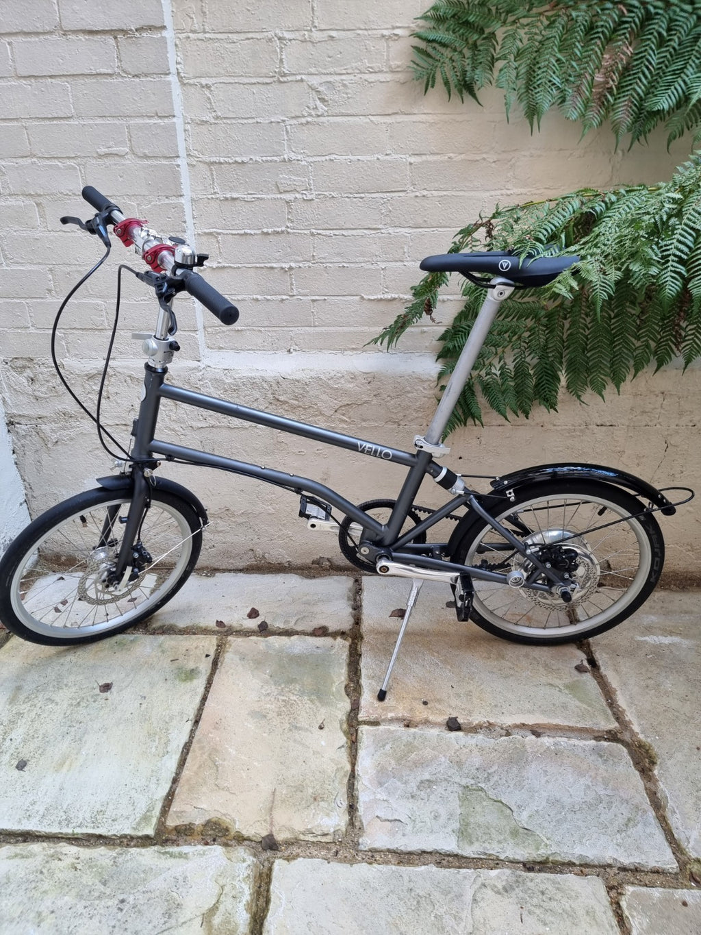 Vello Folding Bicycle Automatic Plus 20 Wheels Excellent Condition