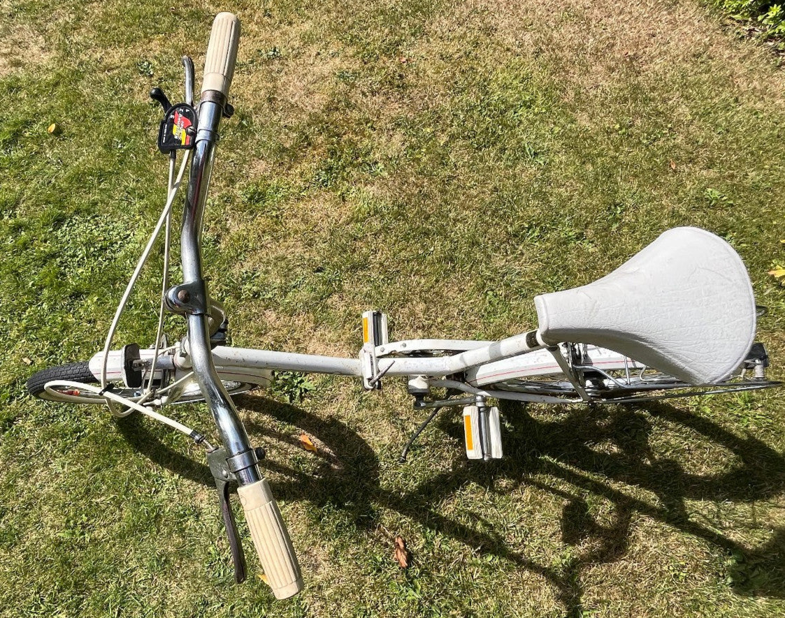 UNIVERSAL : 20" Wheel UniSport Sturmey Archer 3 Speed 1980s Vintage Folding Bike