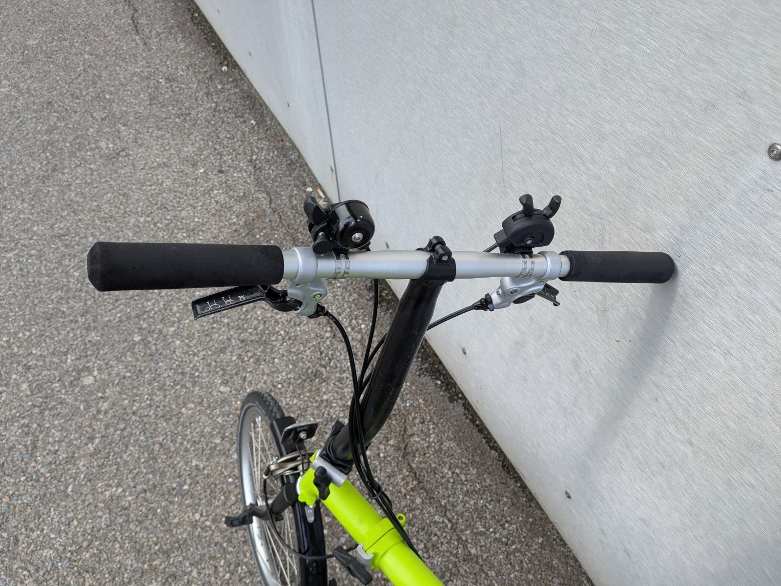 Bright Lime 6-speed Brompton - Leather Brookes Saddle - Tall Seat Post (S6L)