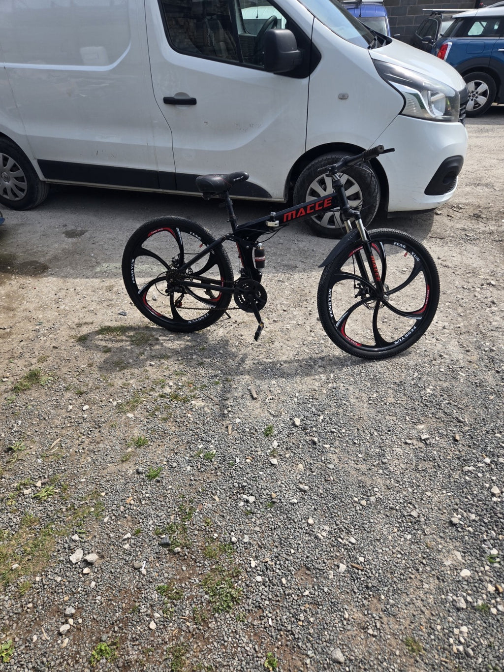 MACCE Folding Mountain Bike, a versatile 26-inch adult bicycle