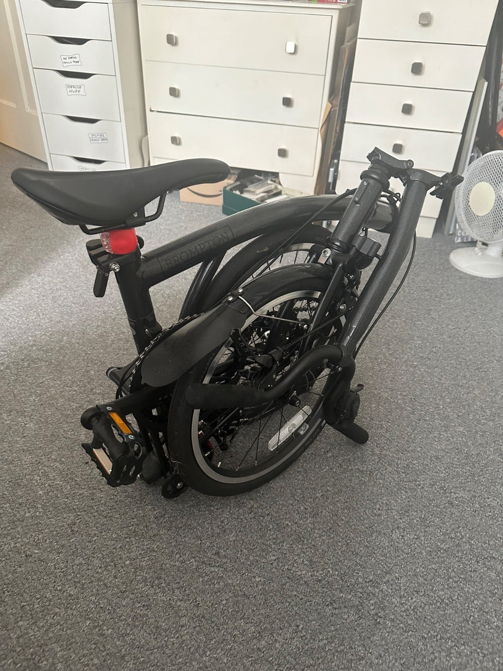 Brompton P Line 2022 4 Speed Mid Handlebar Midnight Black *ONLY USED ONCE*