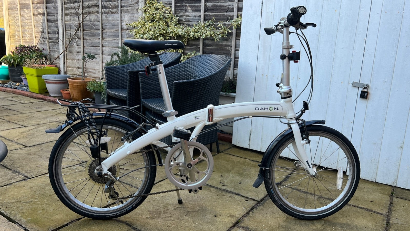 Dahon Mu Folding Bicycle White Aluminium Frame 8 Speed 20" Wheels