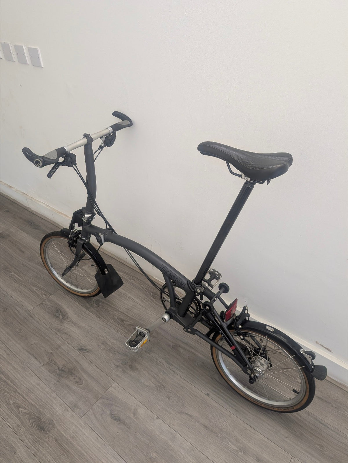 Brompton S6L Graphite Grey - usable but needs work (rare colour + finish)