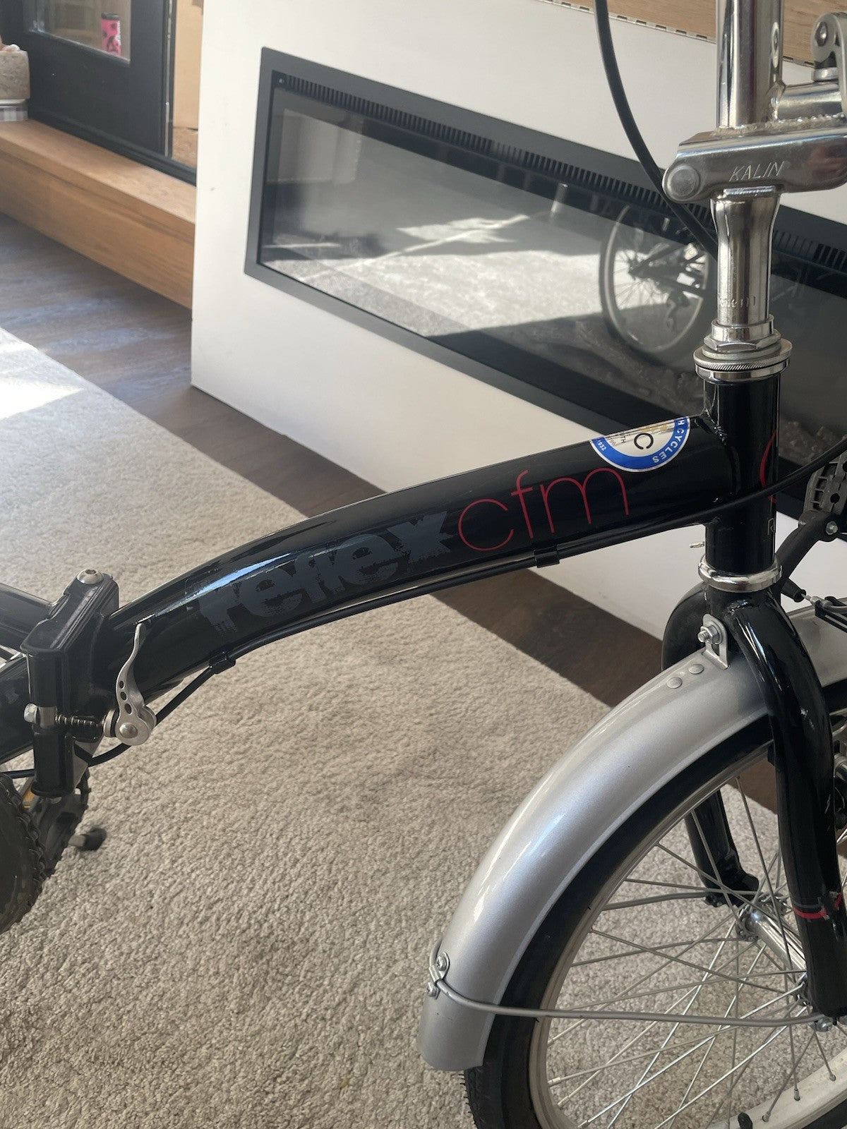 CFM Reflex Folding Bike Unisex. Excellent Condition. Never Used.