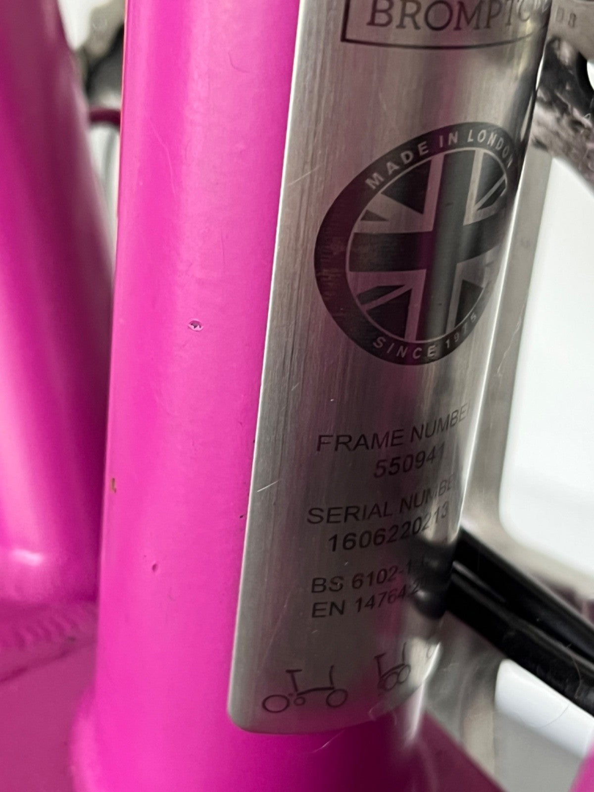 Brompton M3L folding bicycle n rare Berry Crush (2016) One Owner, Fully Register