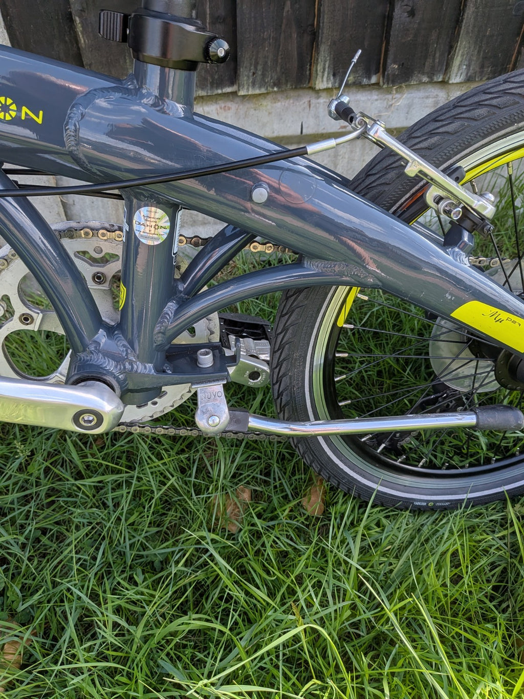 Dahon Mu P27 Folding Bicycle,27 Gears,20" Wheels,Carry Bag.Warehouse Find.2 Of 2