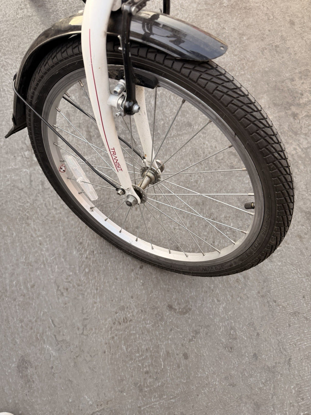Carrera Transit 20in Folding Bike 3-Speed White/Black Rear Rack Mudguards