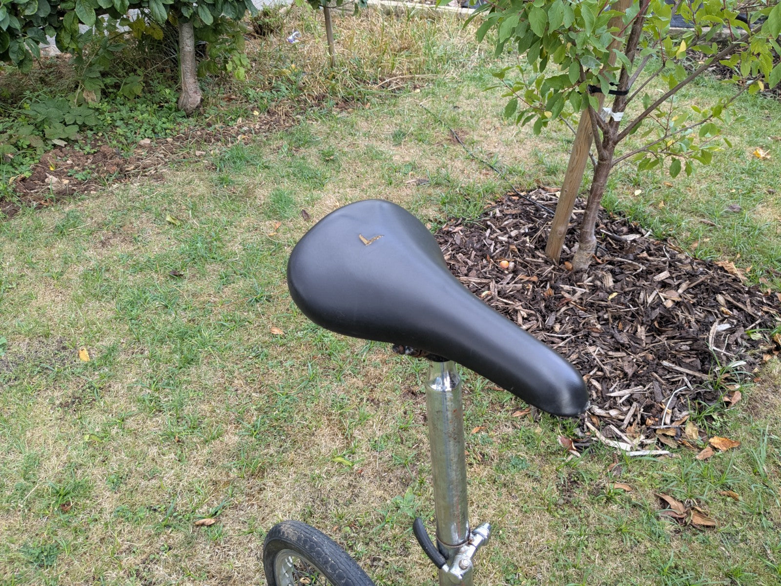 Daewoo Shuttle Folding Bike – Steel Frame – 16" Wheels – Good Working Order