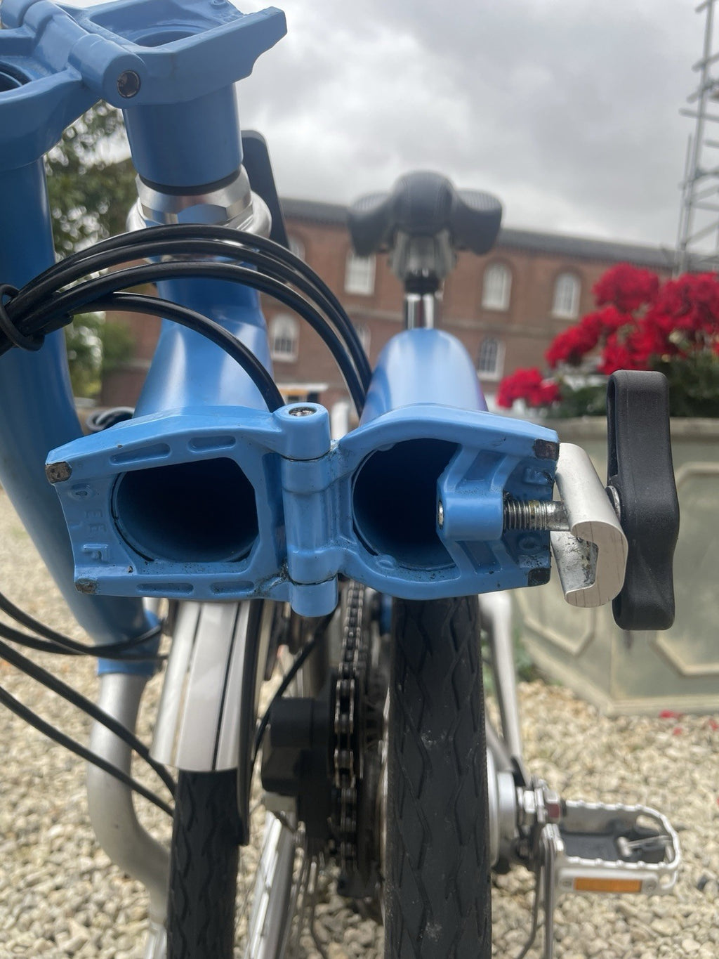 Brompton M6L-X Superlight Titanium 6 Speed - Tempest Blue - Excellent Condition