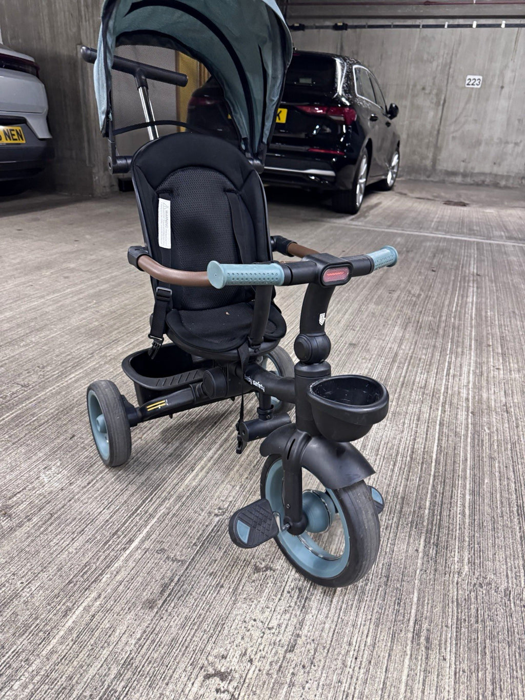 7-in-1 Folding Tricycle Trike with Parent Push Handle & Canopy