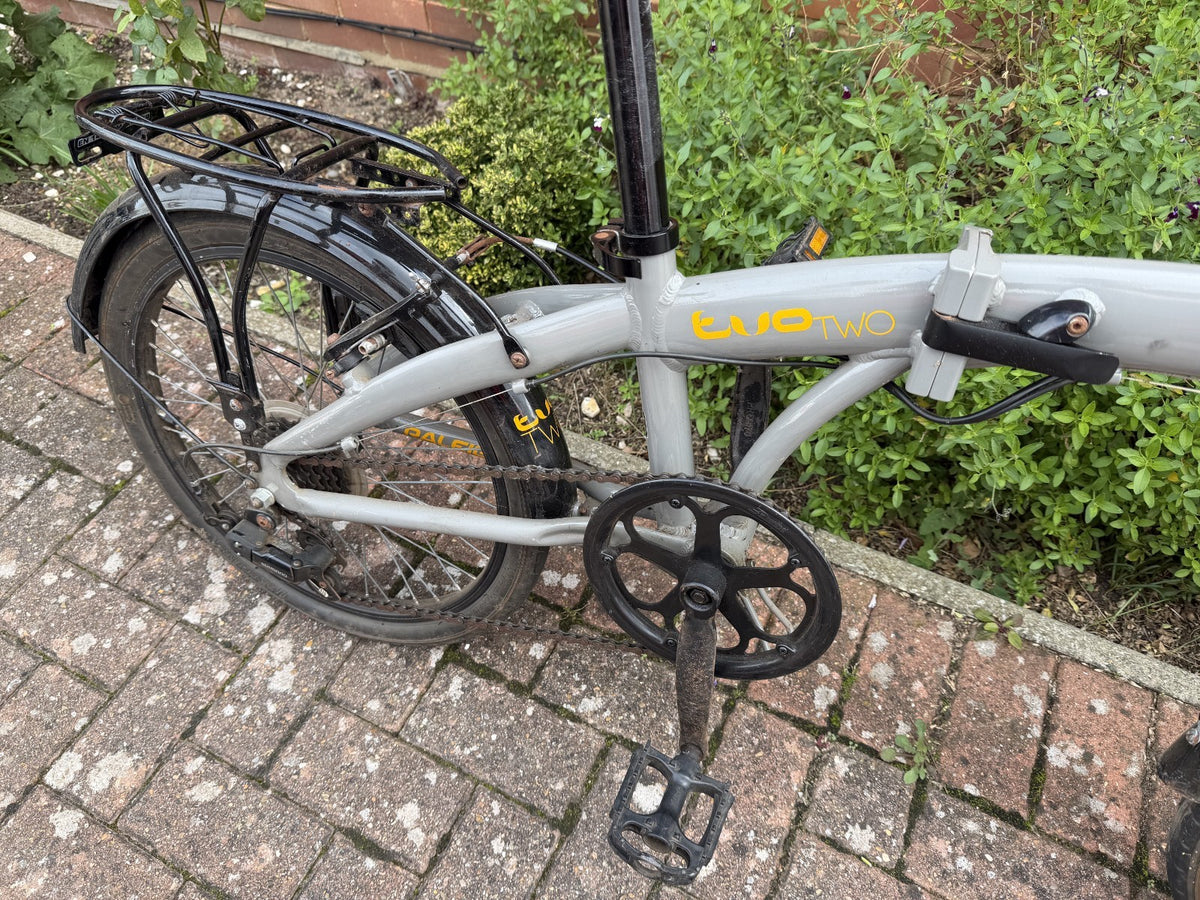 Raleigh Evo 2 (model aka as Evo TWO) Folding Bike 20" wheel