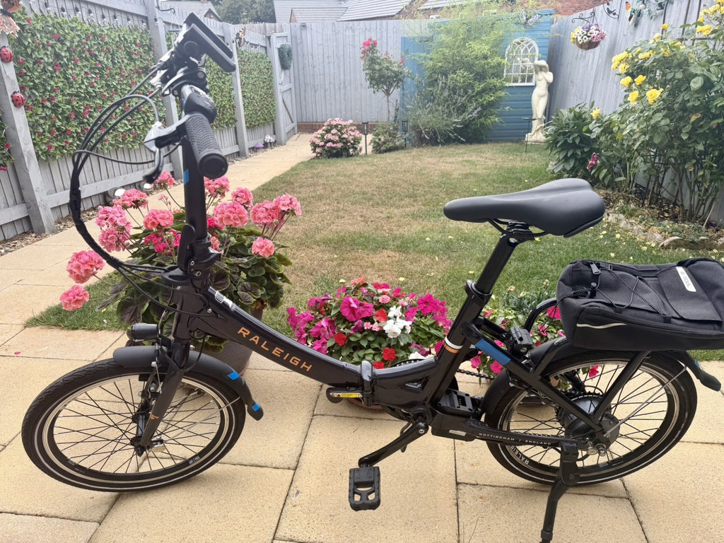 Raleigh Stow Way Compact Lightweight Folding  Bike