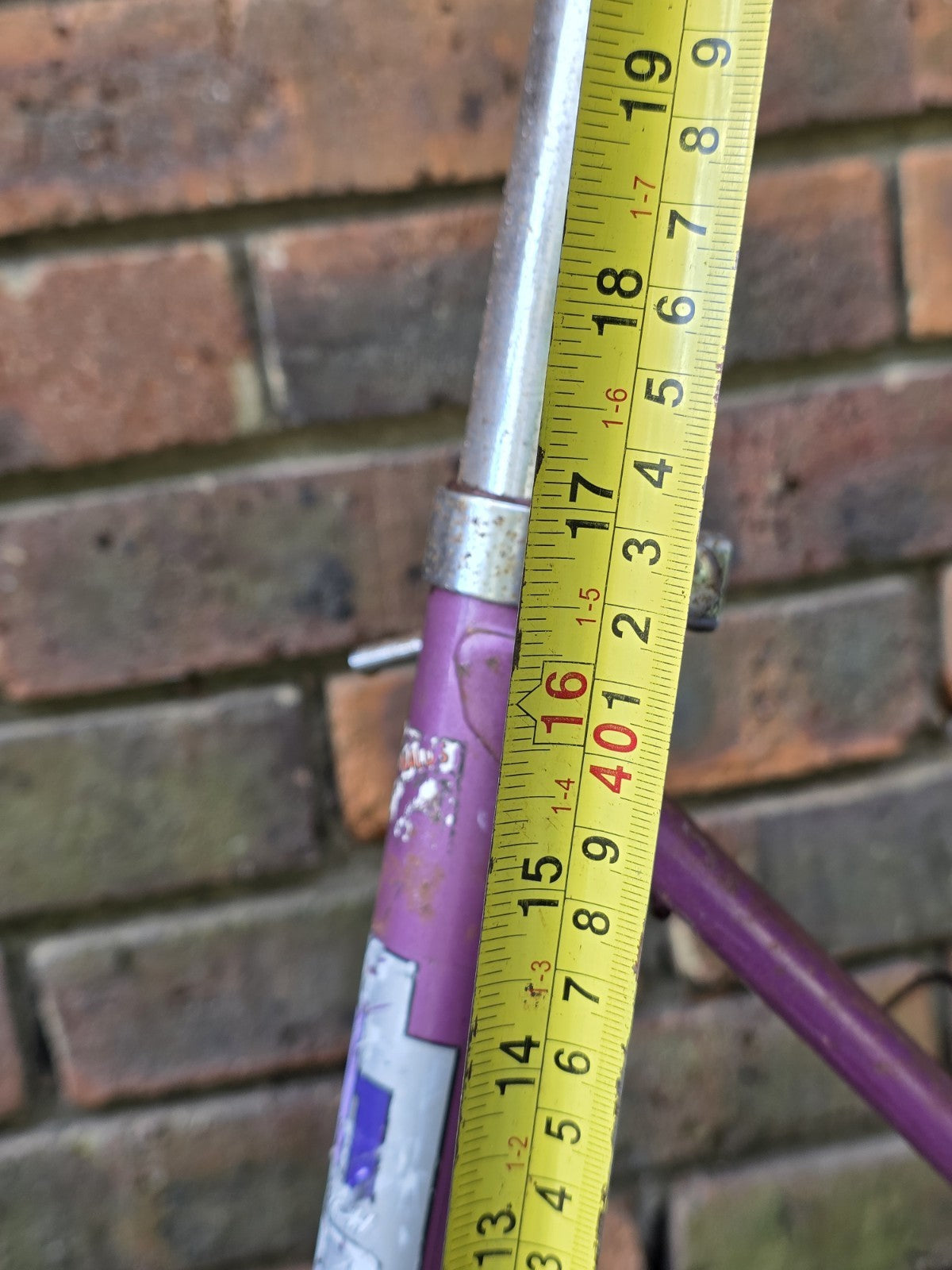 1970's VINTAGE Raleigh Stowaway FOLDING Bike (17" FRAME SIZE w/ 20" WHEELS)