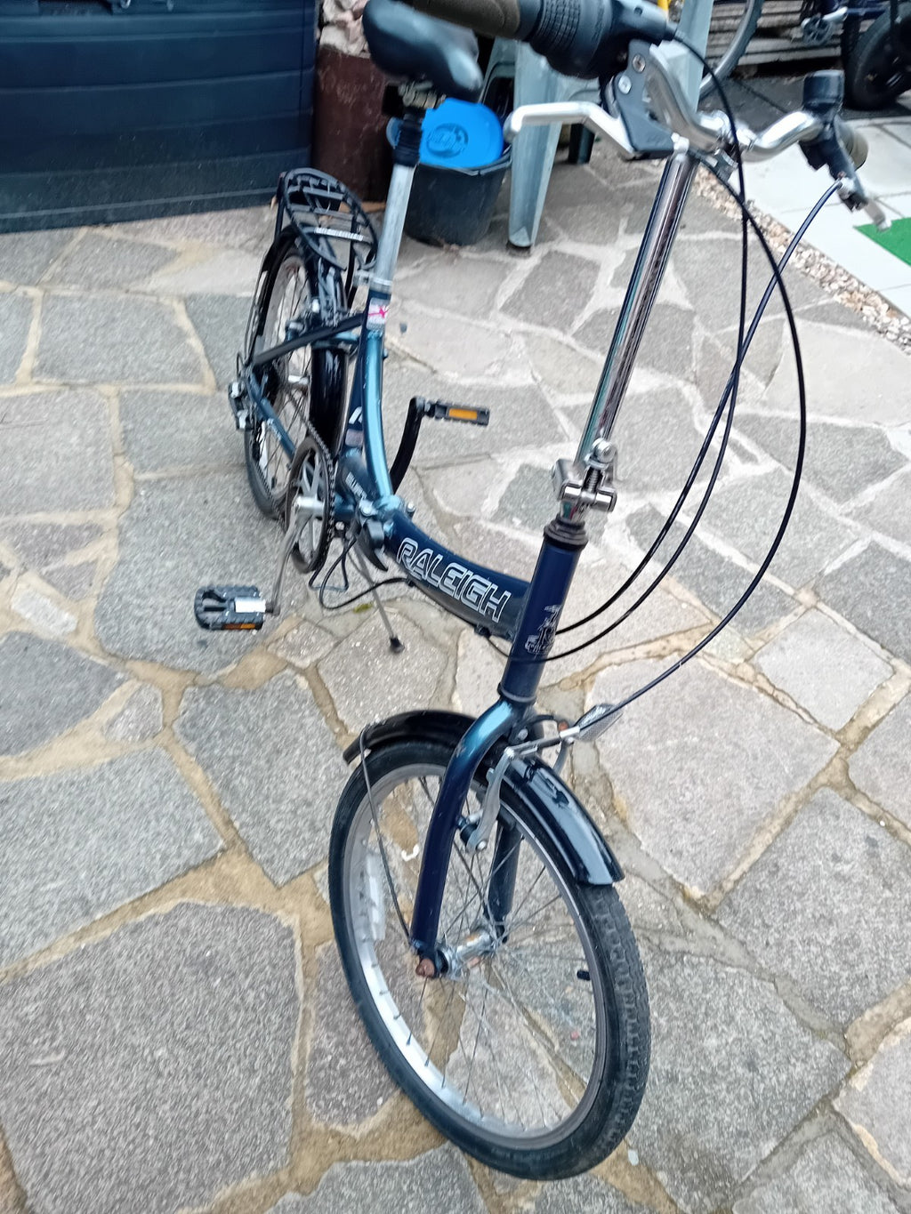 Raleigh Swift Folding Bike