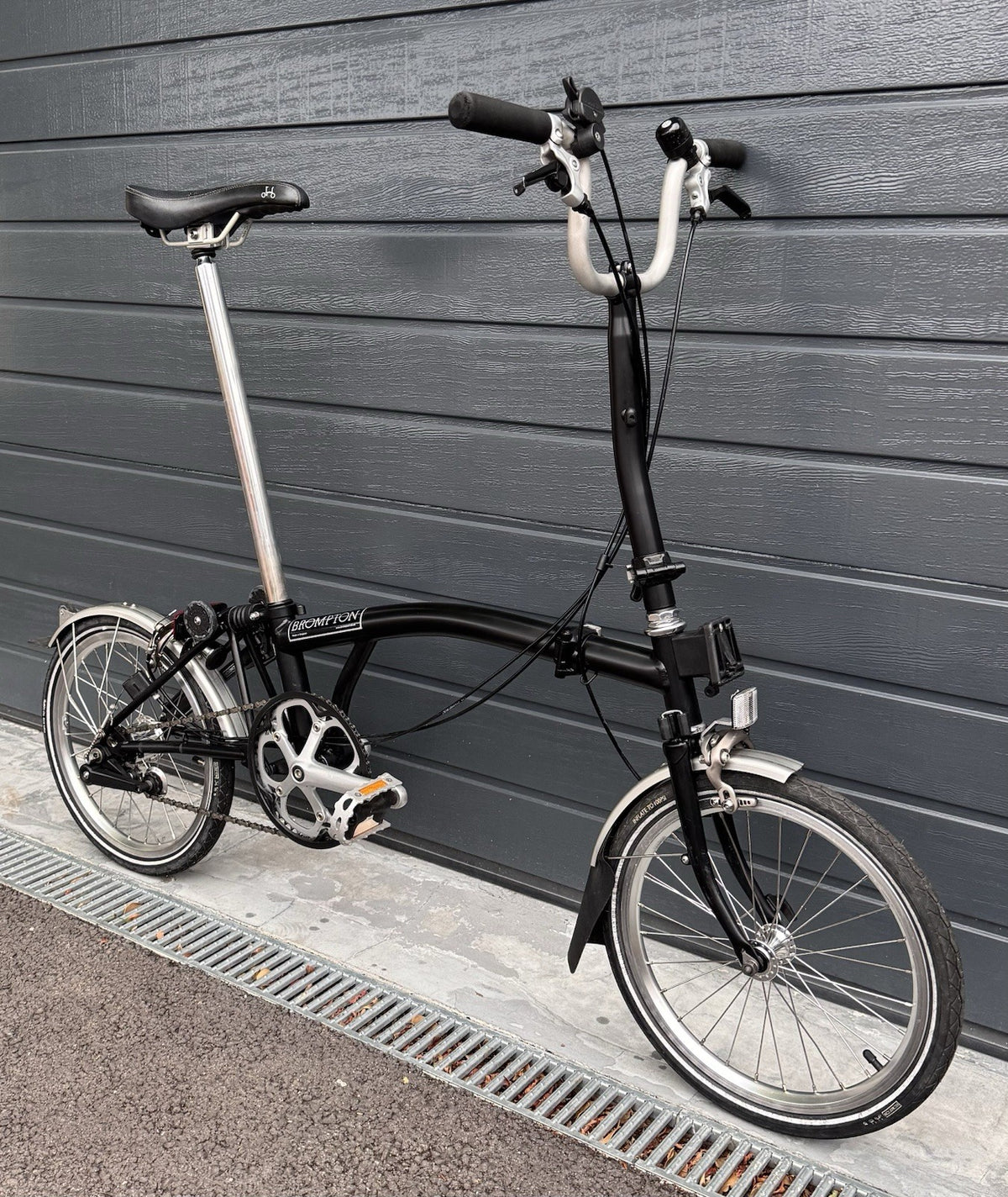 Brompton M3L 3 speed  Folding Bike Superb Condition Low Mileage