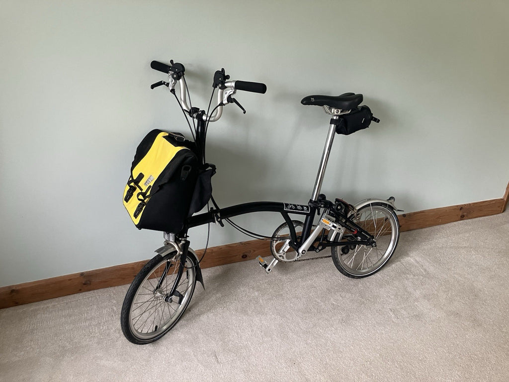 Brompton M6L 6 Speed Folding Bike Black – Only Ridden 3 Times + Ortlieb Bag