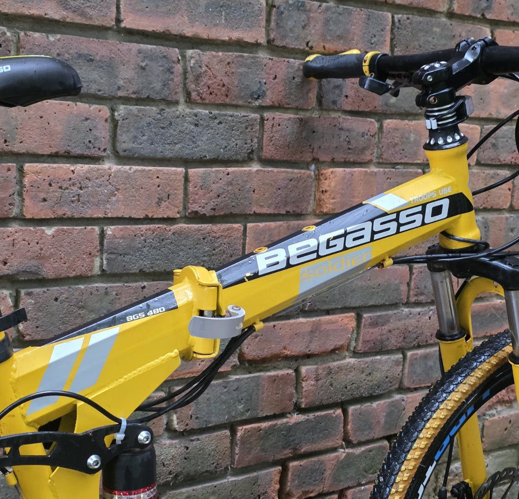 BEGASSO SOLDIER FOLD UP MOUNTAIN BIKE (42cm FRAME SIZE w/ 24" WHEELS)