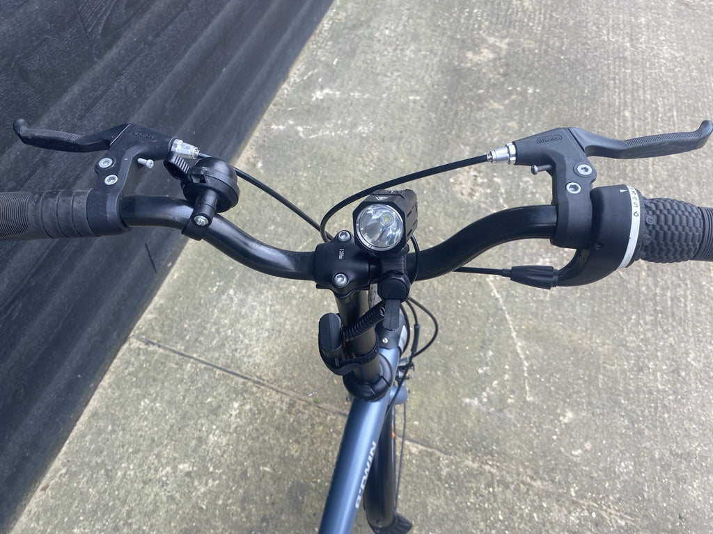 B TWIN FOLDING BIKE 2018 EXCELLENT CONDITION