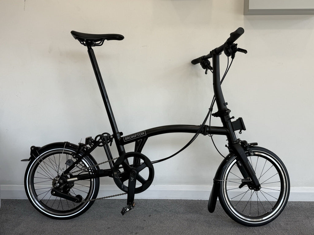 Brompton Folding Bike 12 Speed P Line Low Bar Excellent Condition Black Colour