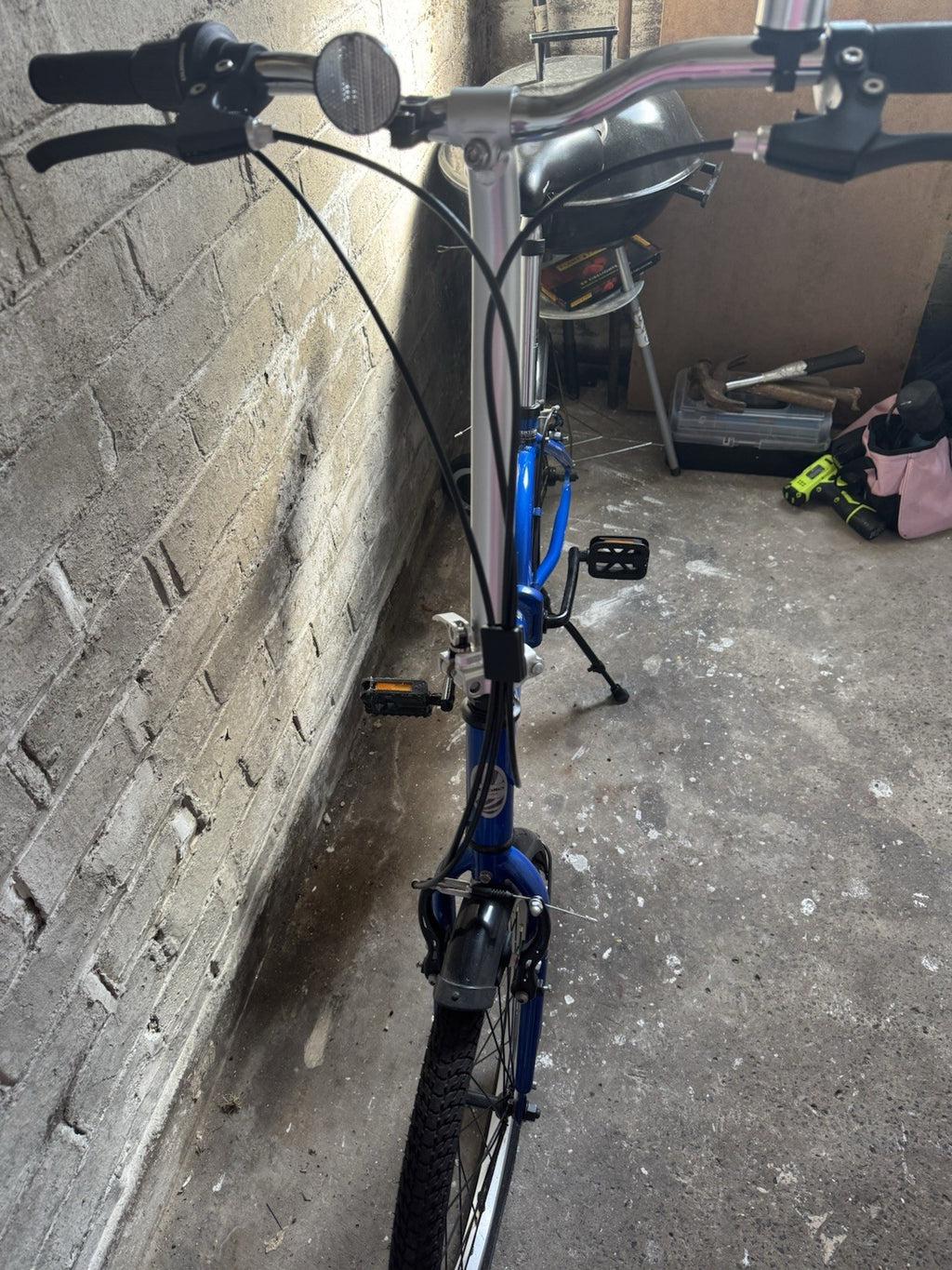 Apollo Tuck Folding Bike 20" Wheels, 6 speed, Blue