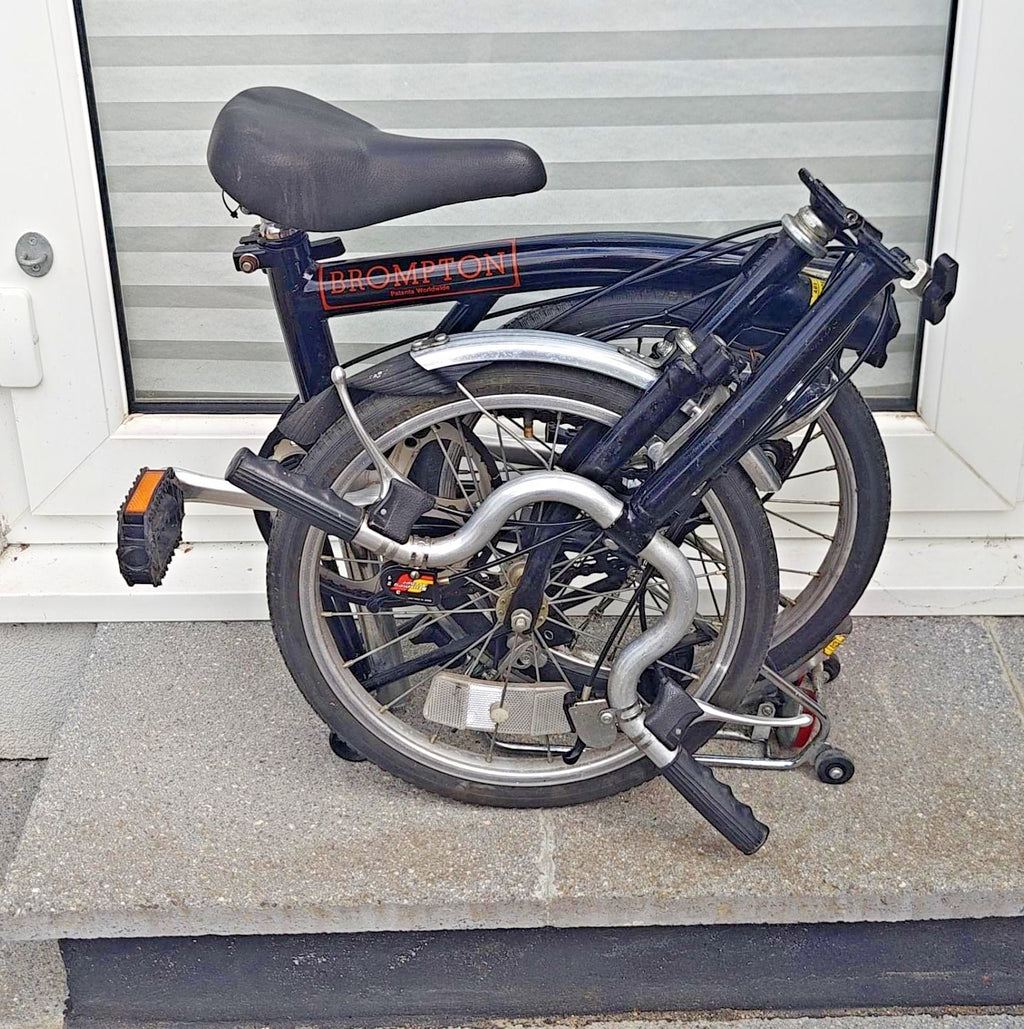 Vintage Brompton 5 Speed 1990 - Black - All original parts. Lightly used.