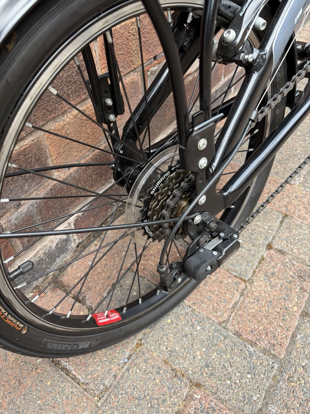 Raleigh Stowaway Folding Bike 20” 7 Speed Folding Pedals & Handlebars