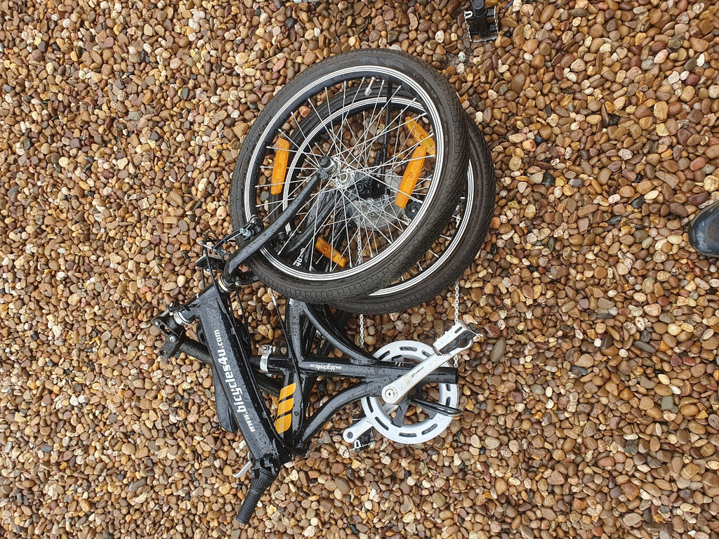 A pair of 16in 6-gear Bicycles4u folding bikes