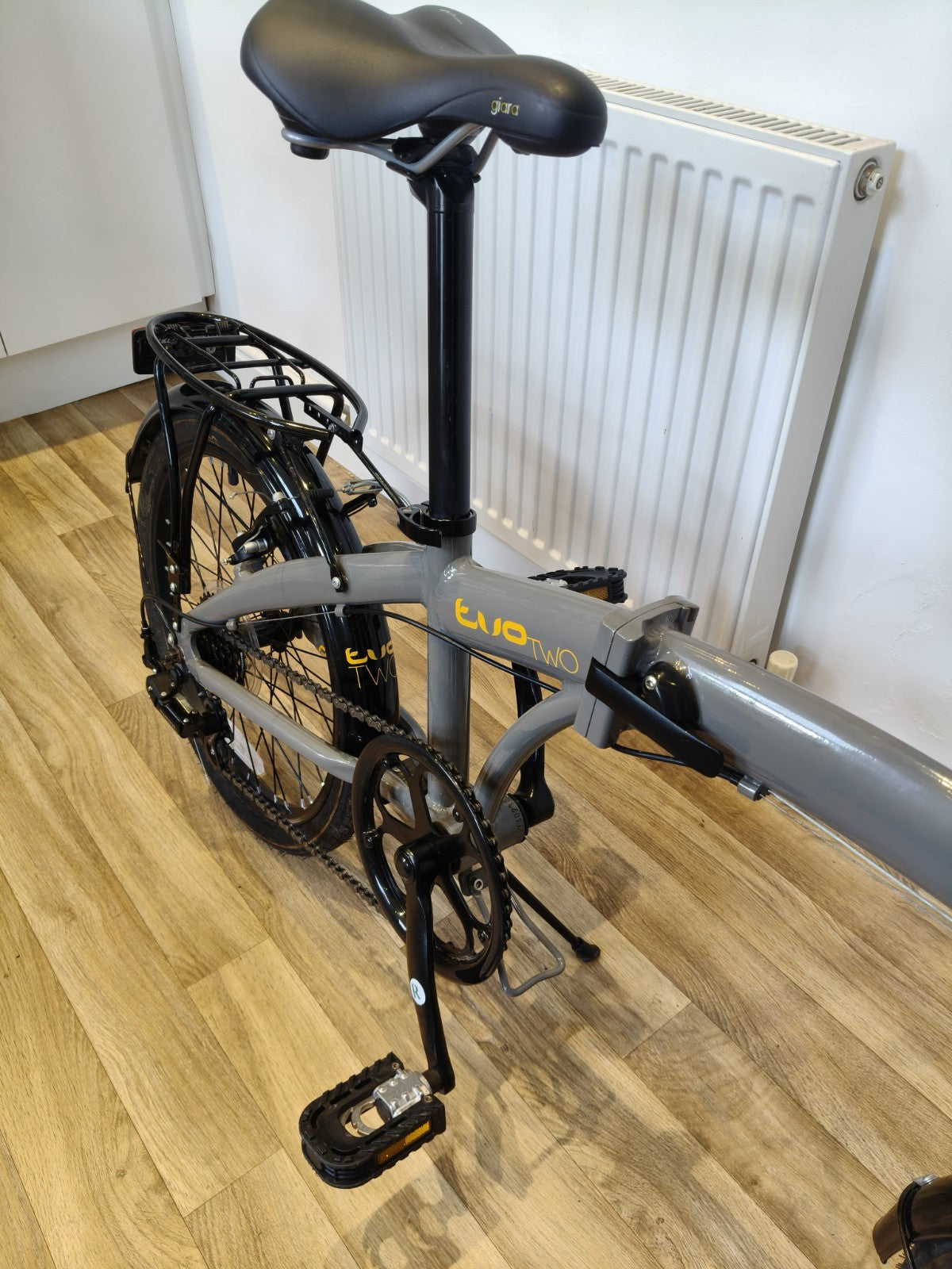 Raleigh Evo 2 Folding Bike 7-Speed Shimano Gears Grey