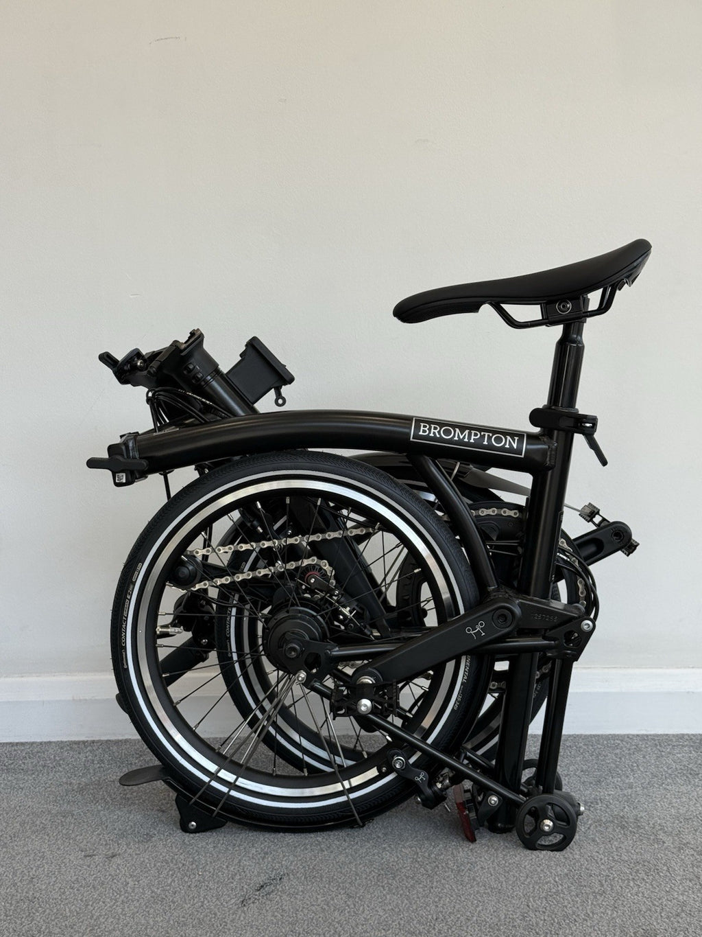 Brompton Folding Bike 12 Speed P Line Low Bar Excellent Condition Black P Line