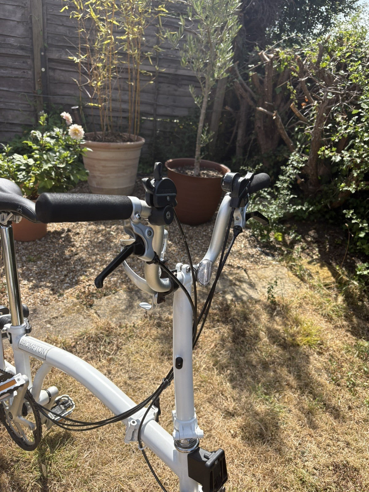 Brompton M3L Folding Bike 3Speed, Papyrus White Excellent Condition, Barely Used