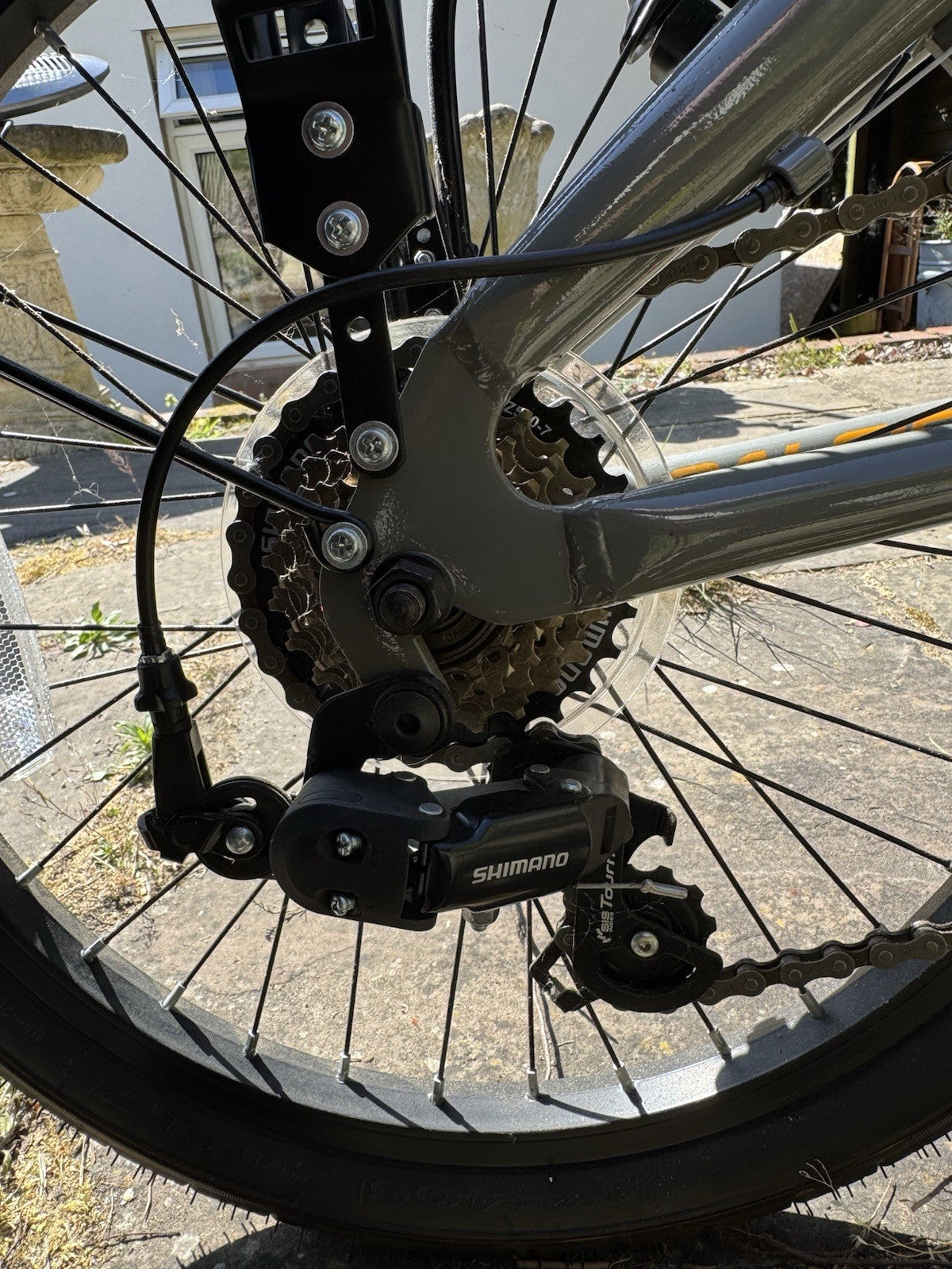 Raleigh Evo 2 Folding Bike 7-Speed Shimano Gears, Grey. Never Ridden.