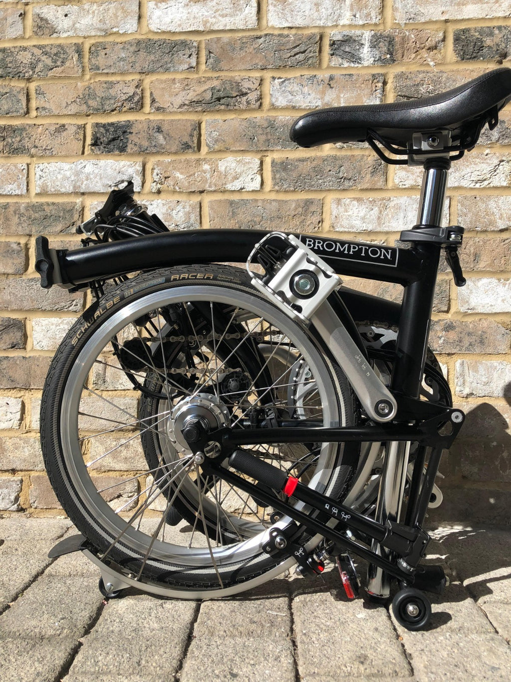 Brompton Black M6L (C Line 6 Speed) with Dynamo - WORLDWIDE SHIPPING