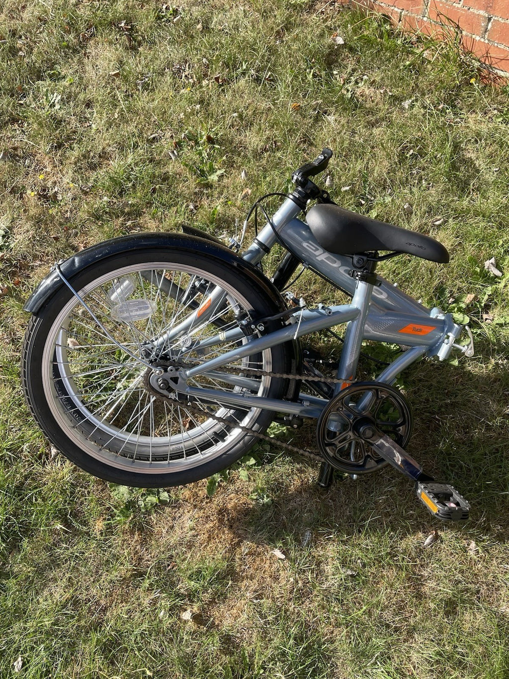Apollo Tuck 20" Folding Bike, Single Speed, Used 5 times.