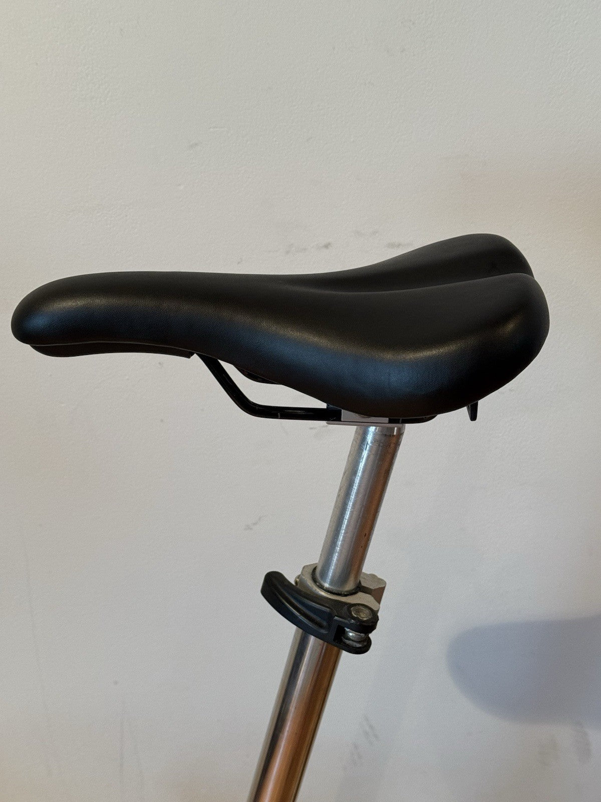 Brompton M3L Folding Bike (C Line) 3 Speed With Dynamo Light In Good Condition!