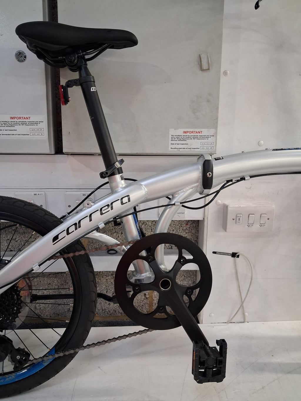 Carrera Intercity 2 Folding Bike 20in Wheels 9 Speed - Alloy - Silver (Marks)