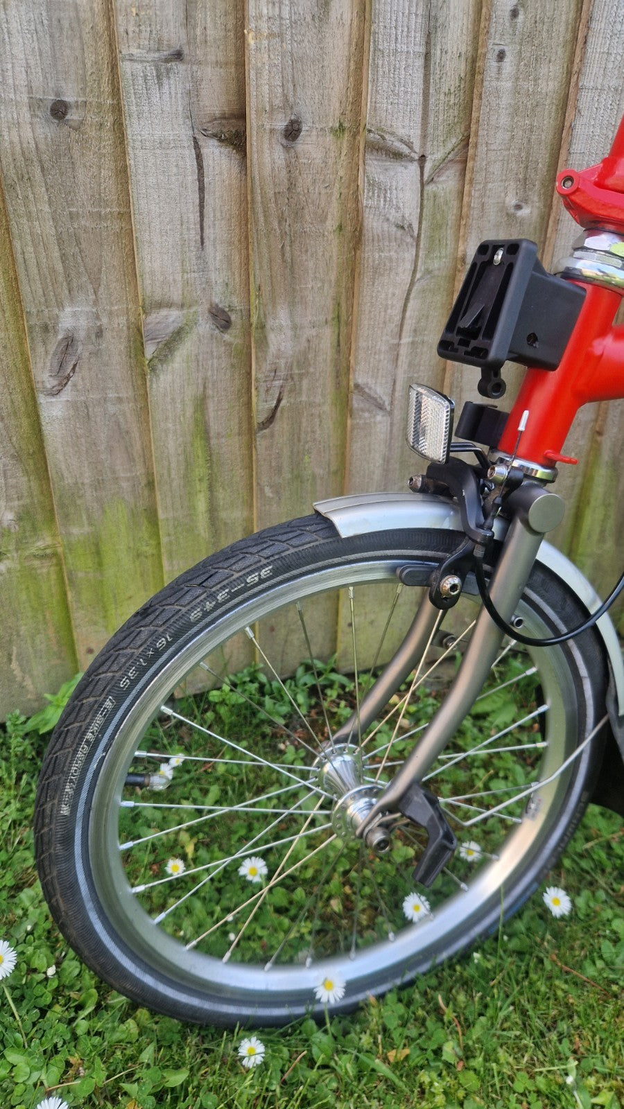 Brompton M6L Superlight Titanium 6 Speed - Red - Very Good Condition