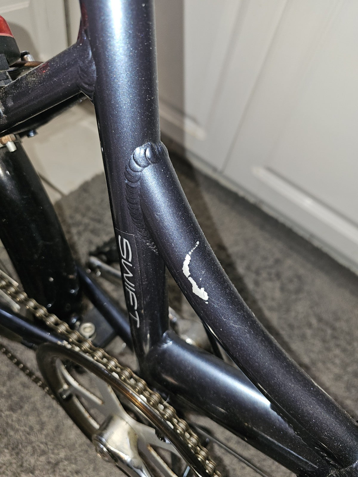 Lightweight Aluminium Raleigh Swift Folding Bike is in good condition