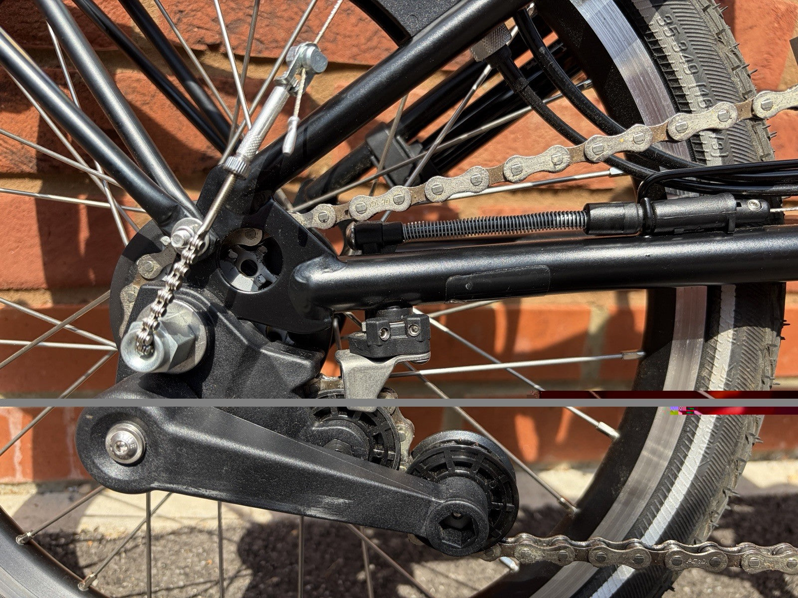 Brompton 2024 Black Edition H6L in Black Lacquer Finish