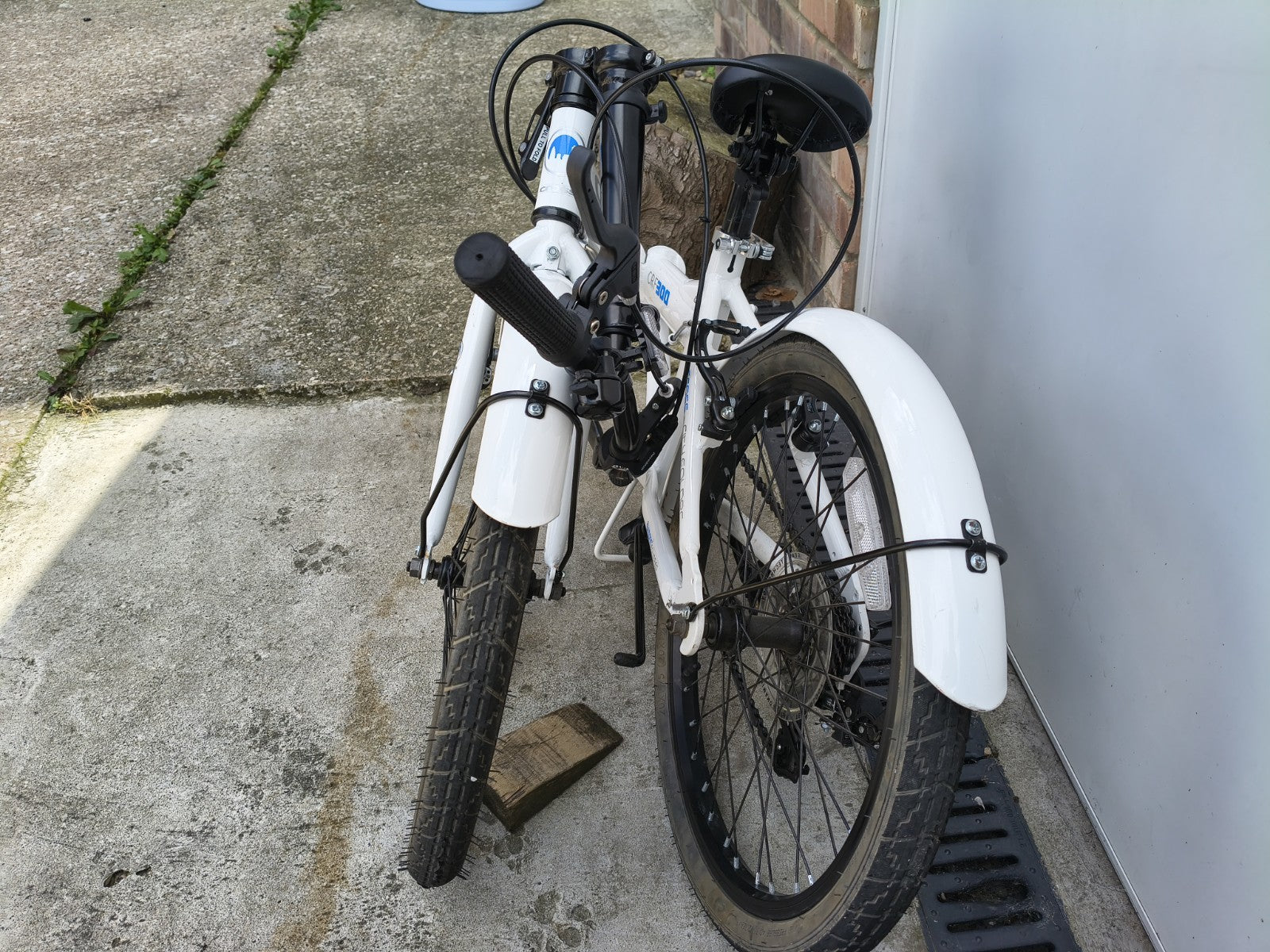 Cross CRF300 Folding Bike White, 20-inch Wheels